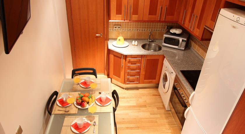 Apartamentos Good Stay Prado Madrid Zimmer foto